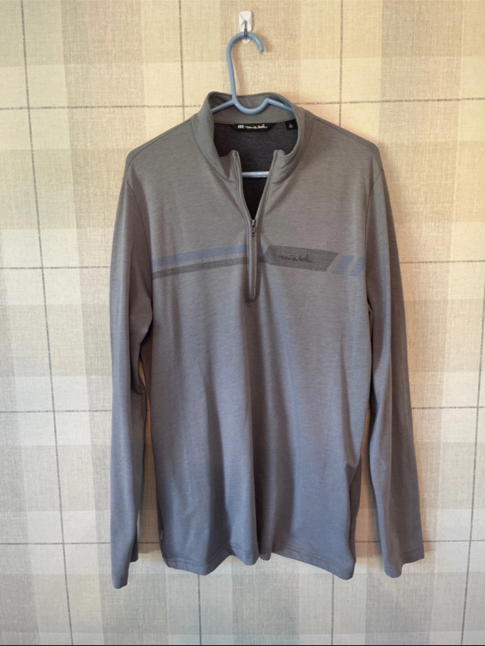 Travis Mathew men’s pullover
